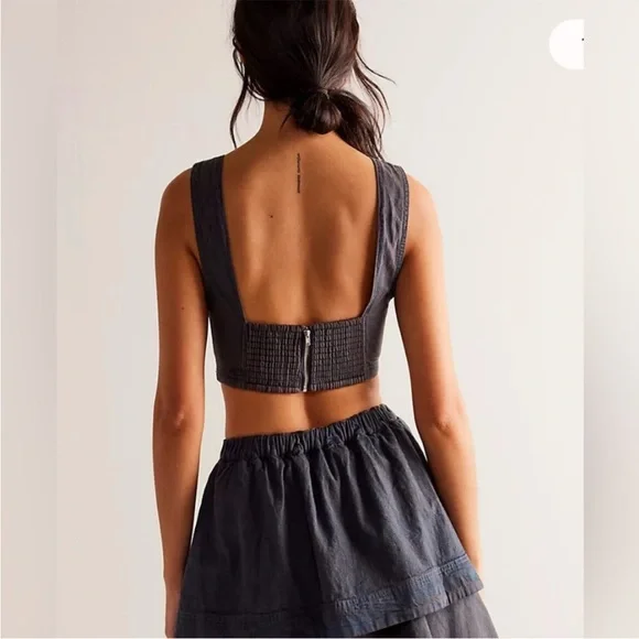 Free People Ryder Denim Smocked Tank Top Size M - Picture 2 of 6